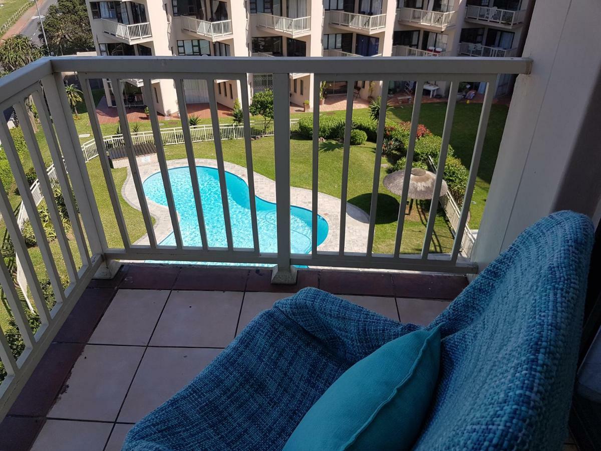 Umdloti Beach Apartment エクステリア 写真