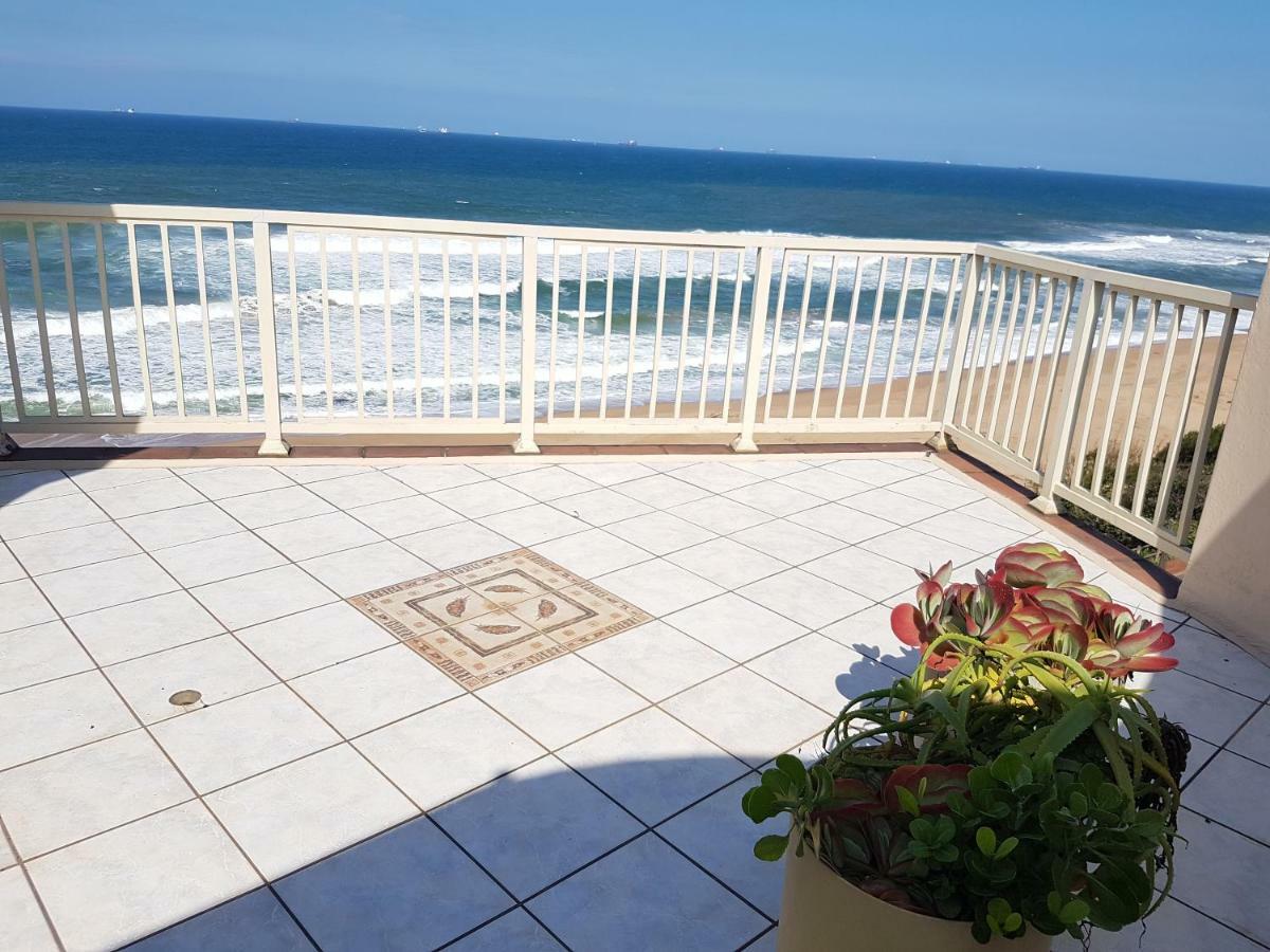 Umdloti Beach Apartment エクステリア 写真